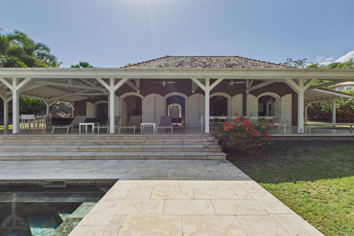 17 Location Villa 10 personnes Martinique -vue d'ensemble